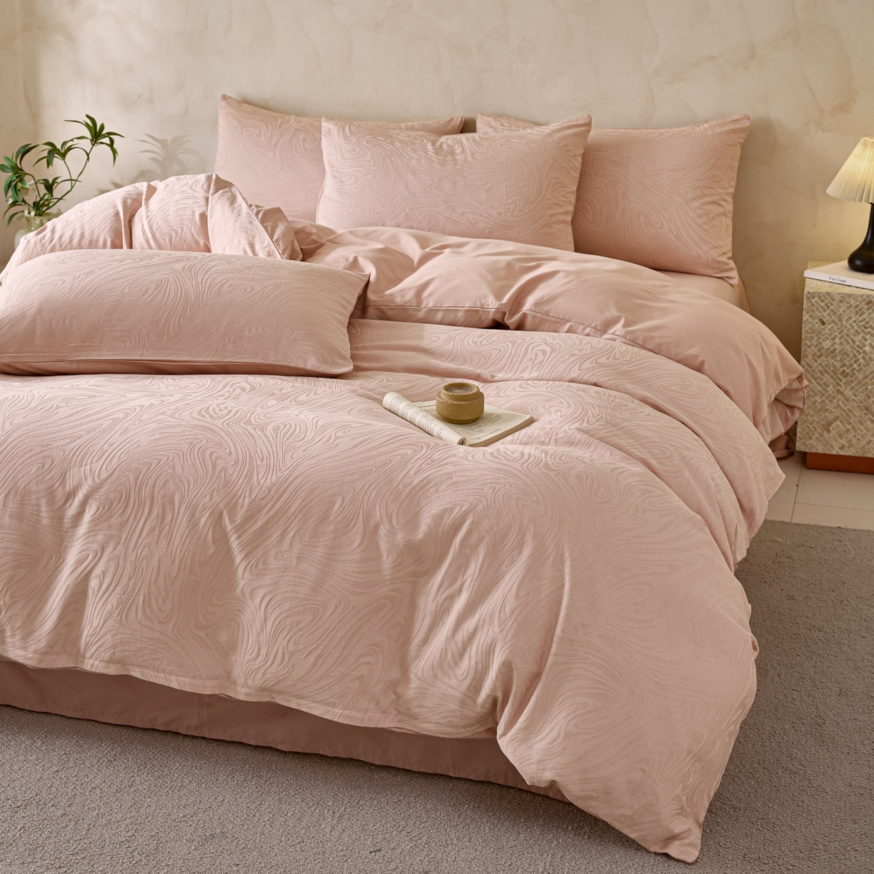 91家纺网 家纺一手货源 找家纺 雯雨家纺 2026新款全棉60s全棉提花四件套 月见粉澜