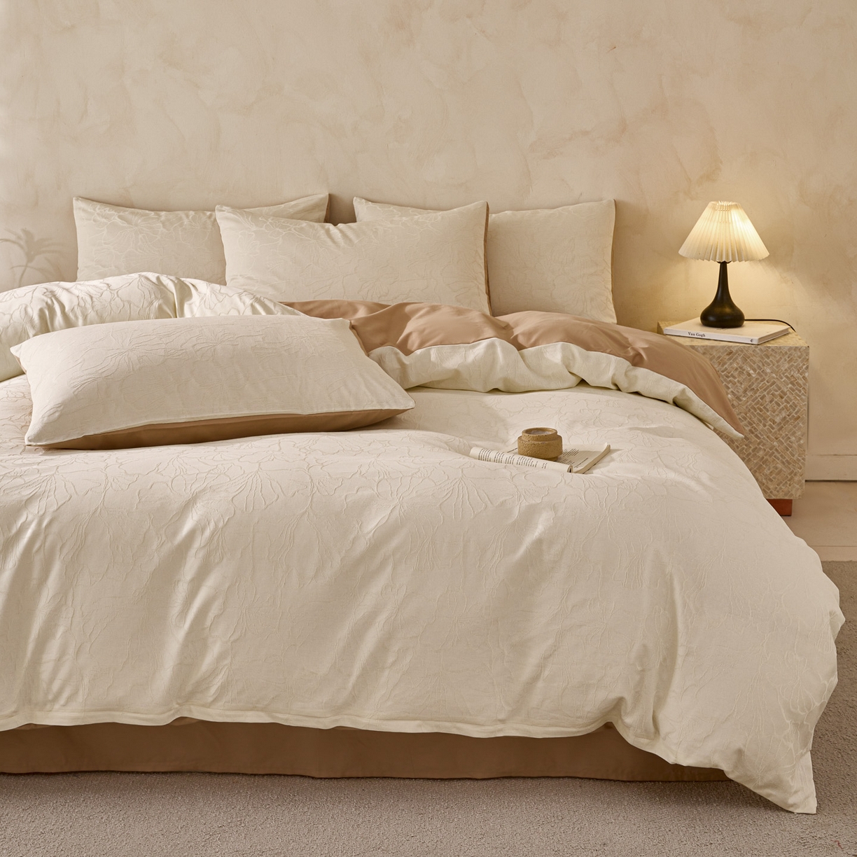 91家纺网 家纺一手货源 找家纺 雯雨家纺 2026新款全棉60s全棉提花四件套 棕韵浮香