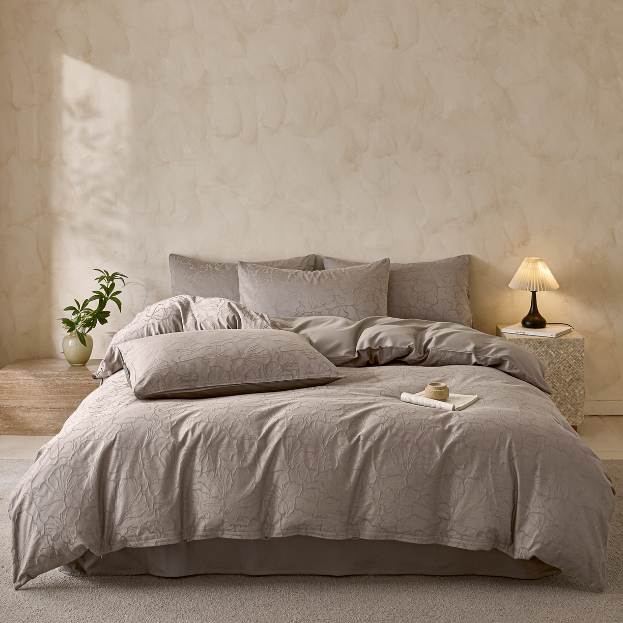 91家纺网 家纺一手货源 找家纺 雯雨家纺 2026新款全棉60s全棉提花四件套 素影繁花