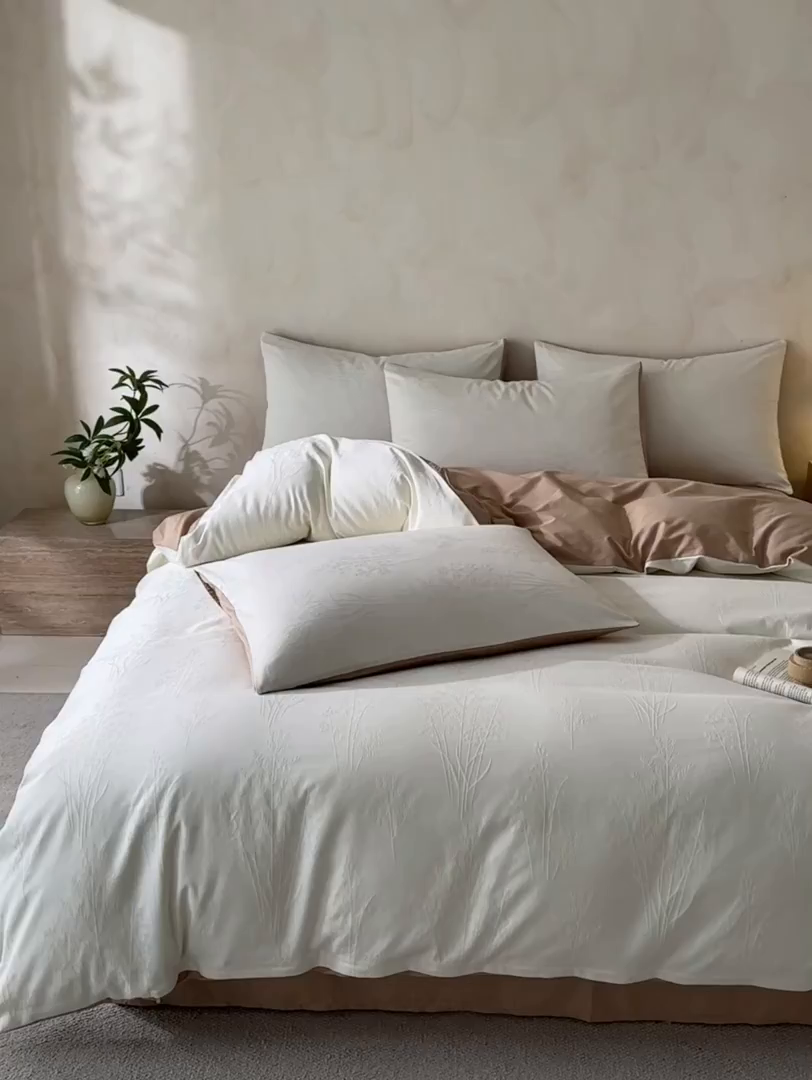 91家纺网 家纺一手货源 找家纺 雯雨家纺 2026新款全棉60s全棉提花四件套 棕韵浮香