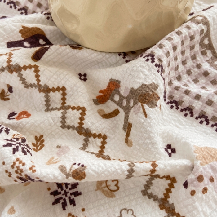 91家纺网 家纺一手货源 找家纺 赛琳 2026新款泡芙纱床单系列单床单床单单件（有买家秀） 栗色术马纹