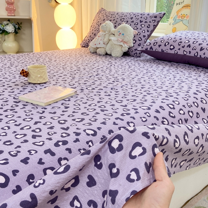 91家纺网 家纺一手货源 找家纺 赛琳 2026新款泡芙纱床单系列单床单床单单件（有买家秀） 紫绸豹纹心