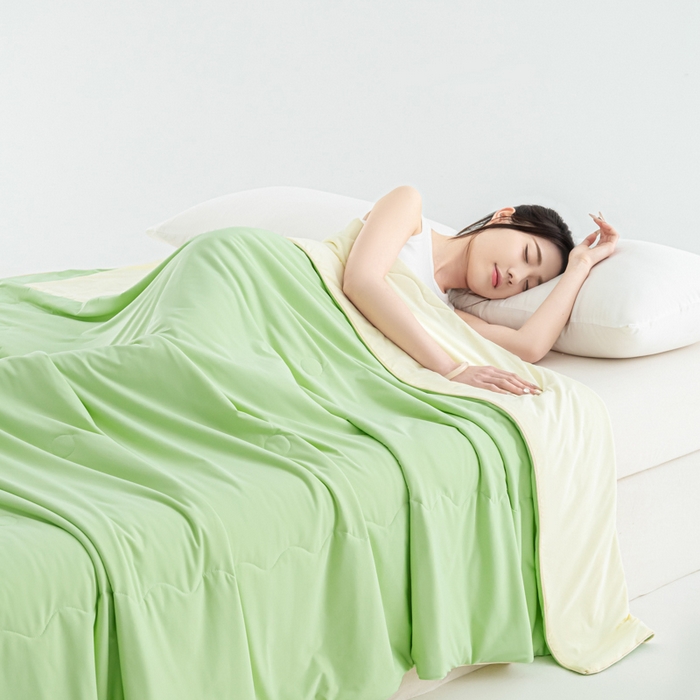 91家纺网 家纺一手货源 找家纺 爱彼家纺 2026夏季热款冰卡Pro+深睡双面用锦纶夏被空调被夏季A类抗菌冰凉单夏被-冰卡夏被系列 冰卡-果绿+芝士