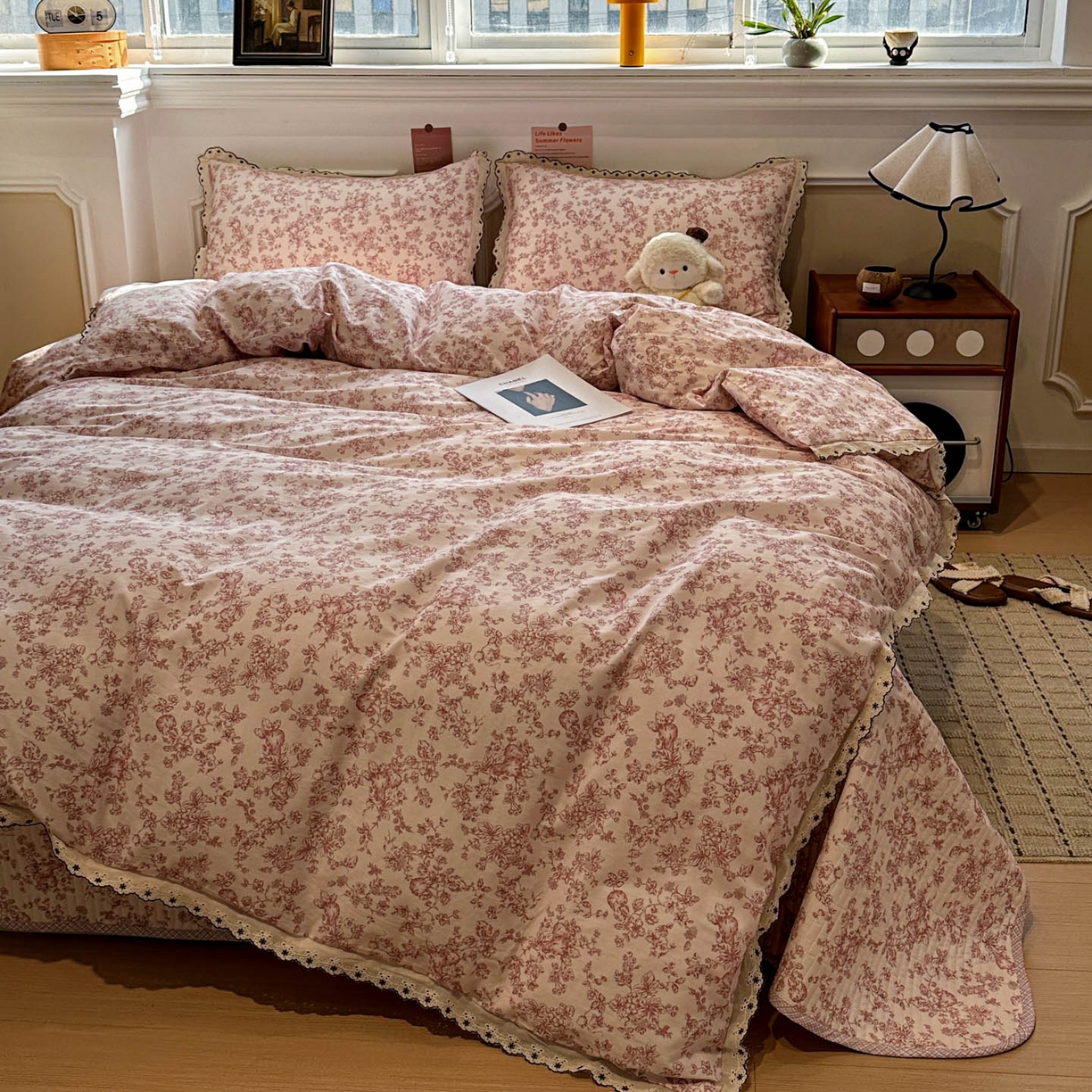 91家纺网 家纺一手货源 找家纺 橙子家居 2026新款纯棉法式复古蕾丝花边床盖四件套 复古蔷薇粉