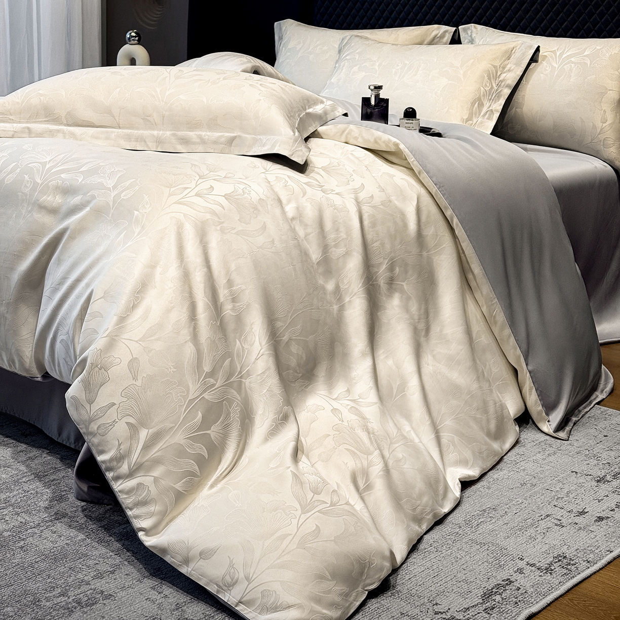 91家纺网 家纺一手货源 找家纺 奥汀洛家纺 2026春夏新款水洗冰丝亮丝提花四件套 百合-白