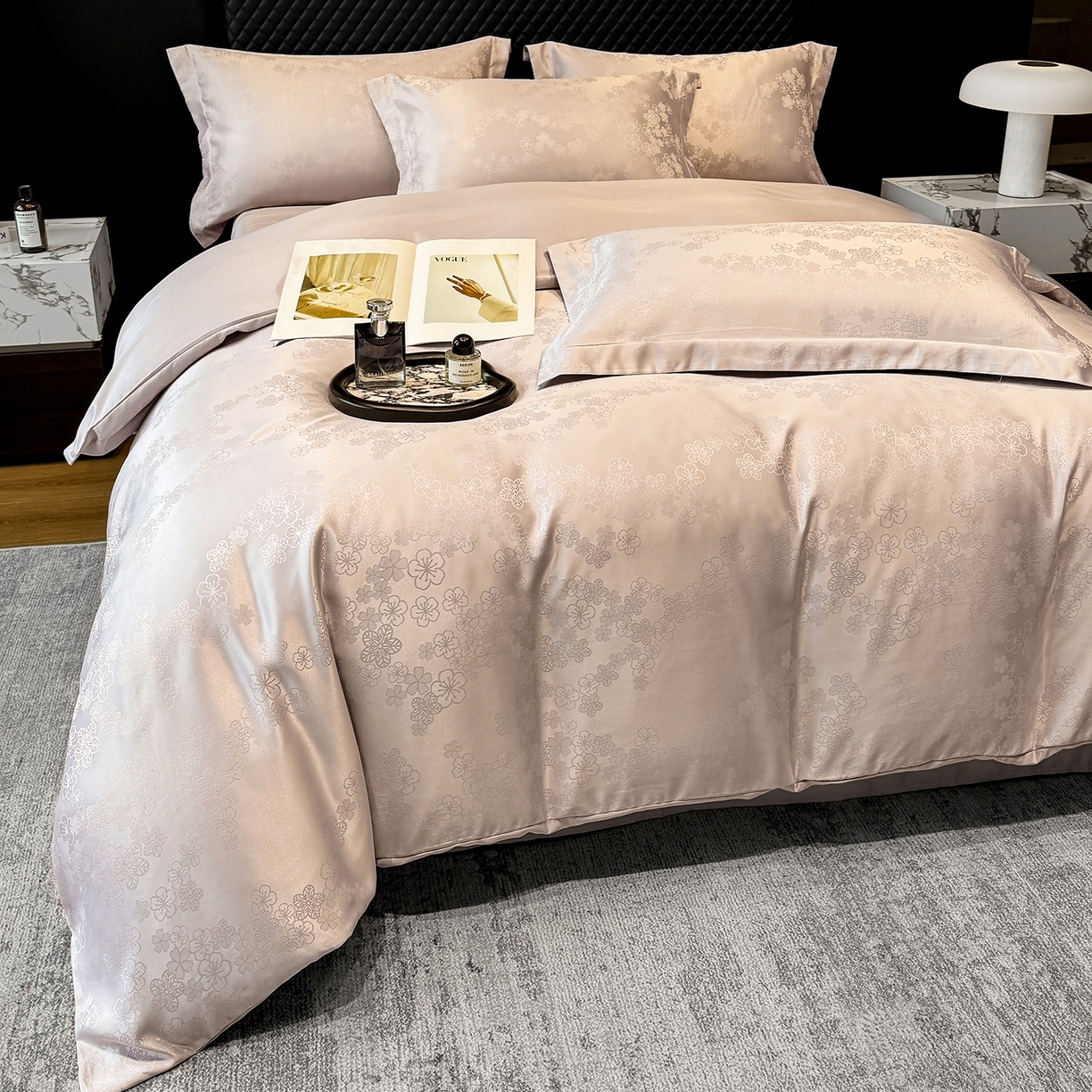 91家纺网 家纺一手货源 找家纺 奥汀洛家纺 2026春夏新款水洗冰丝亮丝提花四件套 蔷薇-紫