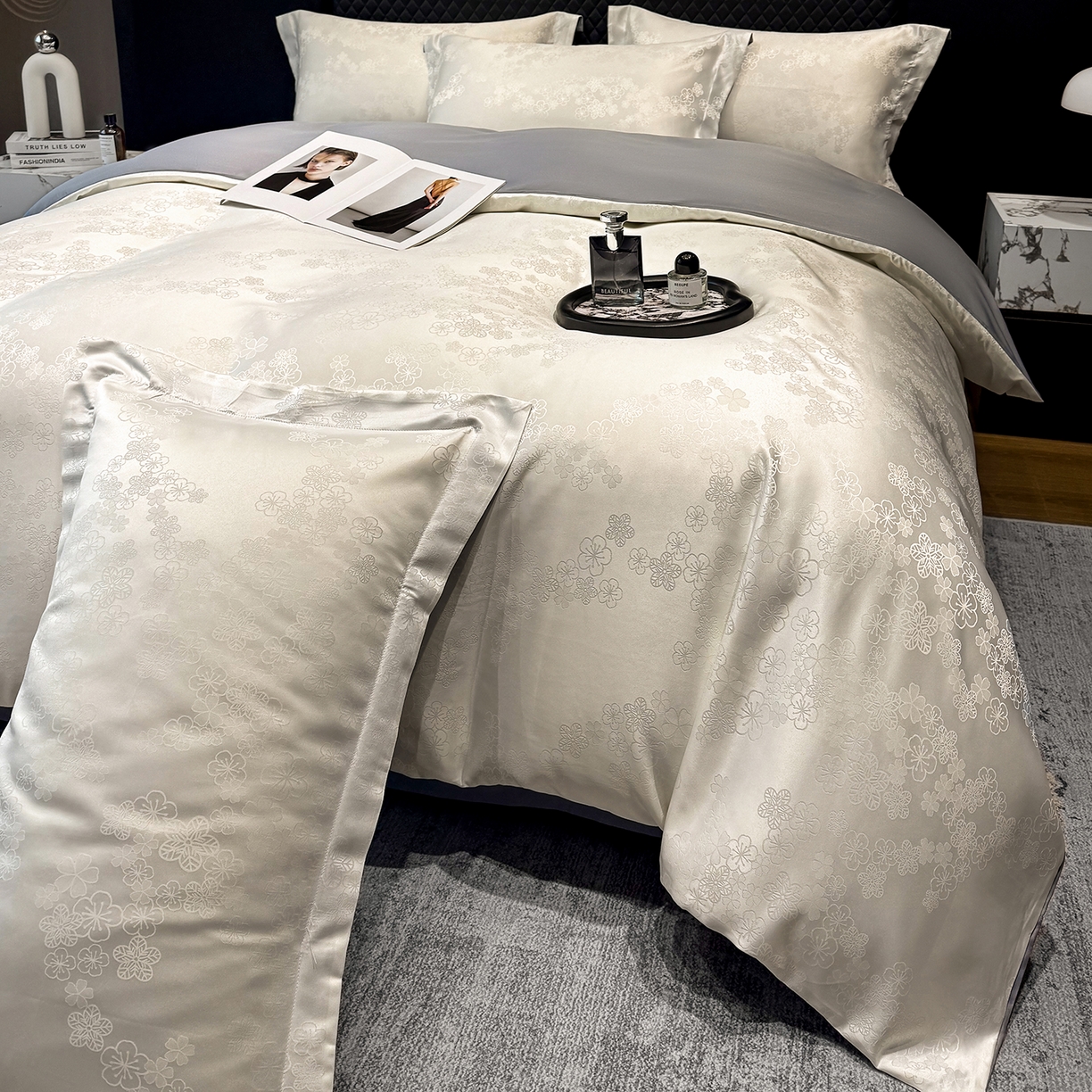 91家纺网 家纺一手货源 找家纺 奥汀洛家纺 2026春夏新款水洗冰丝亮丝提花四件套 蔷薇-白