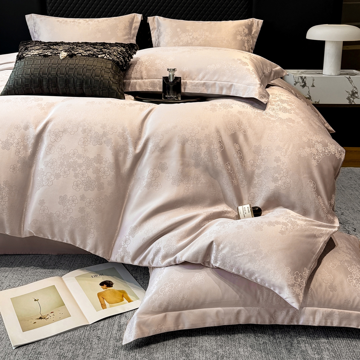 91家纺网 家纺一手货源 找家纺 奥汀洛家纺 2026春夏新款水洗冰丝亮丝提花四件套 蔷薇-紫