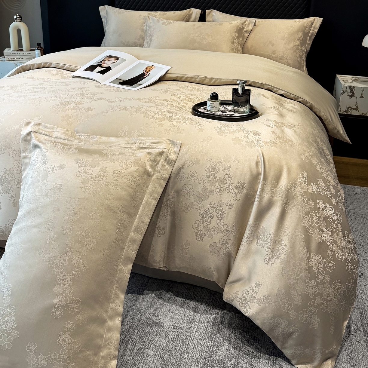 91家纺网 家纺一手货源 找家纺 奥汀洛家纺 2026春夏新款水洗冰丝亮丝提花四件套 蔷薇-驼