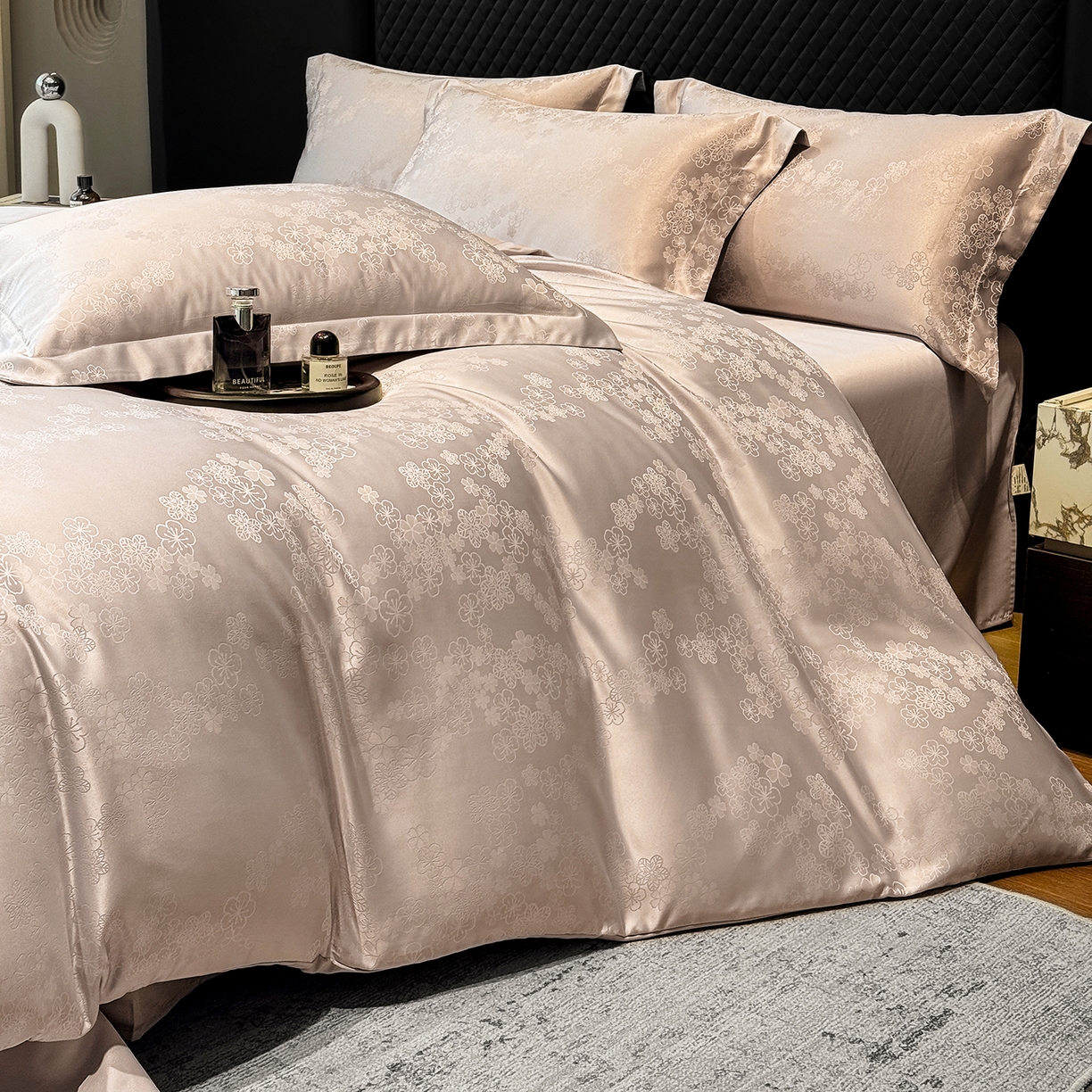 91家纺网 家纺一手货源 找家纺 奥汀洛家纺 2026春夏新款水洗冰丝亮丝提花四件套 蔷薇-紫