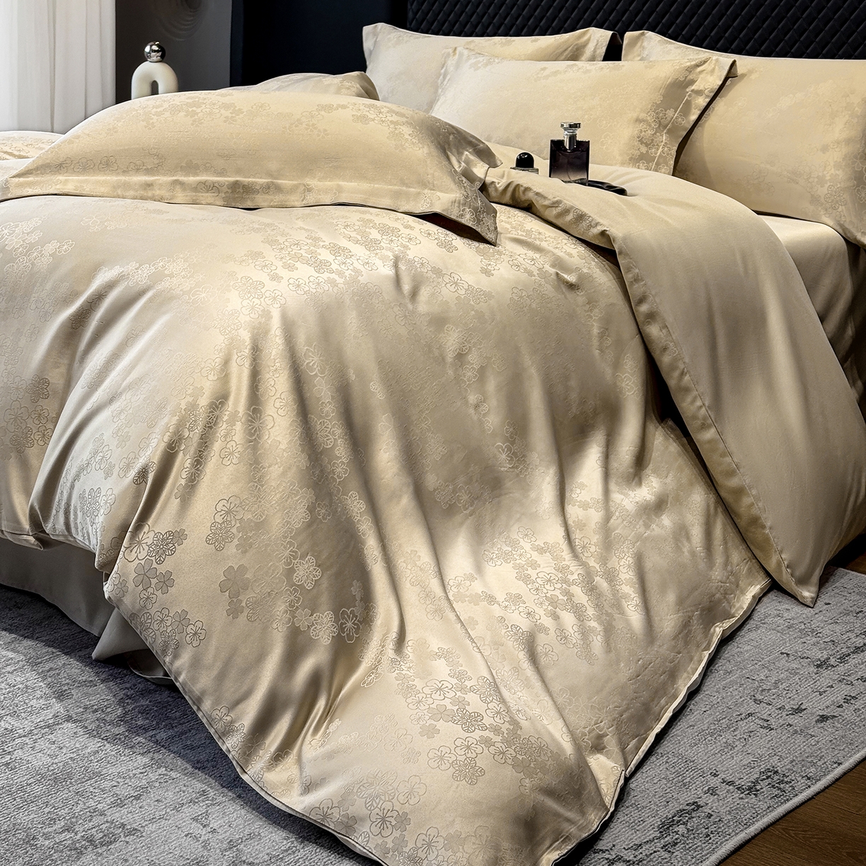 91家纺网 家纺一手货源 找家纺 奥汀洛家纺 2026春夏新款水洗冰丝亮丝提花四件套 蔷薇-驼