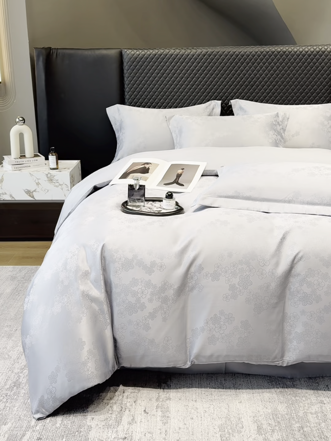 91家纺网 家纺一手货源 找家纺 奥汀洛家纺 2026春夏新款水洗冰丝亮丝提花四件套 蔷薇-紫