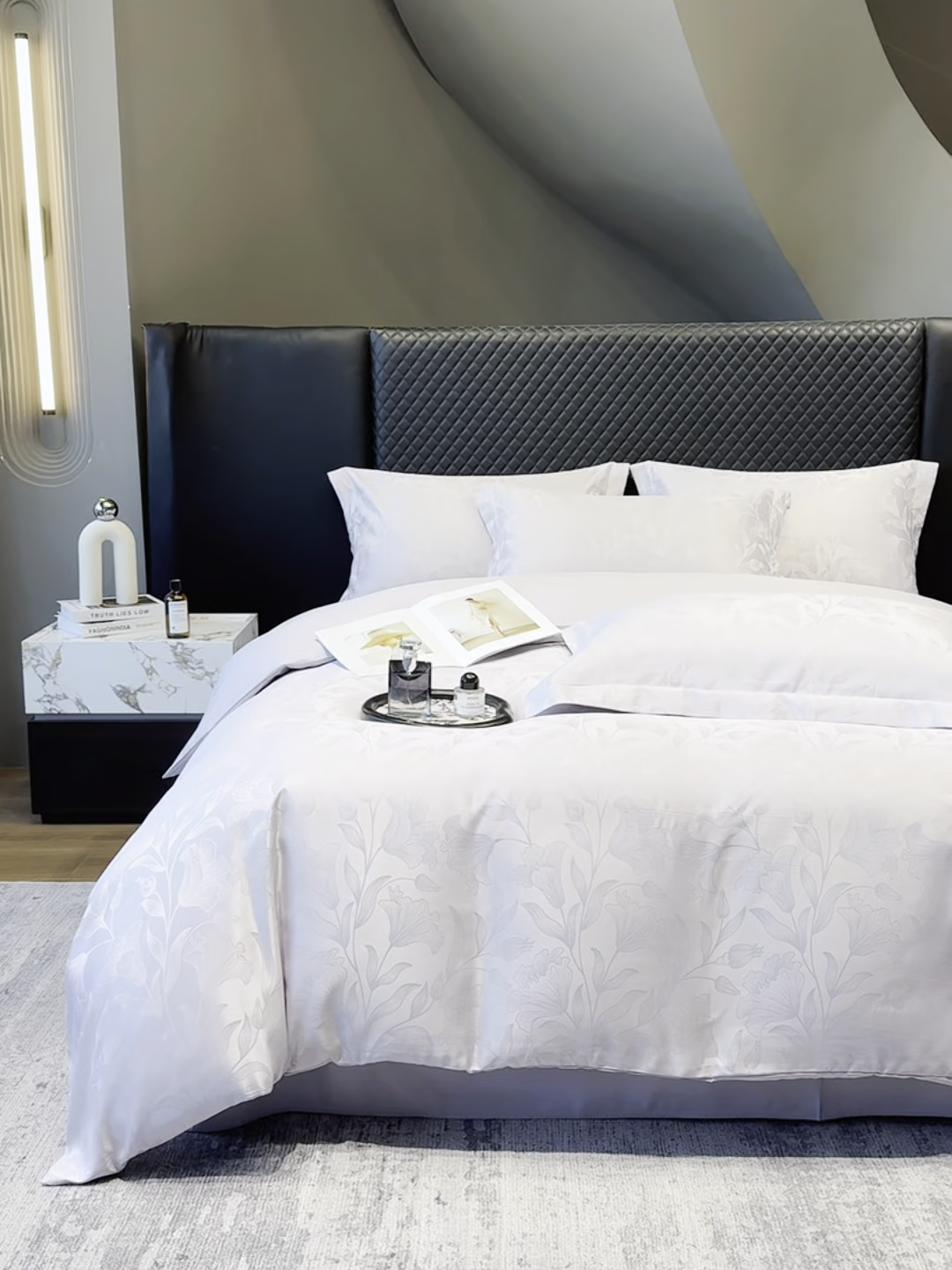 91家纺网 家纺一手货源 找家纺 奥汀洛家纺 2026春夏新款水洗冰丝亮丝提花四件套 百合-紫