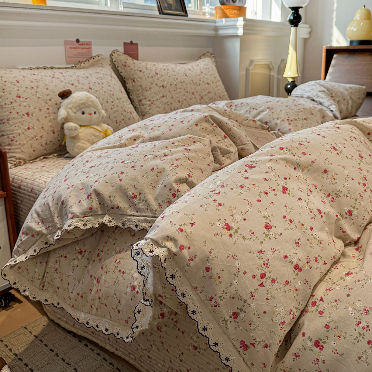 91家纺网 家纺一手货源 找家纺 橙子家居 2026新款纯棉法式复古蕾丝花边床盖四件套 花影