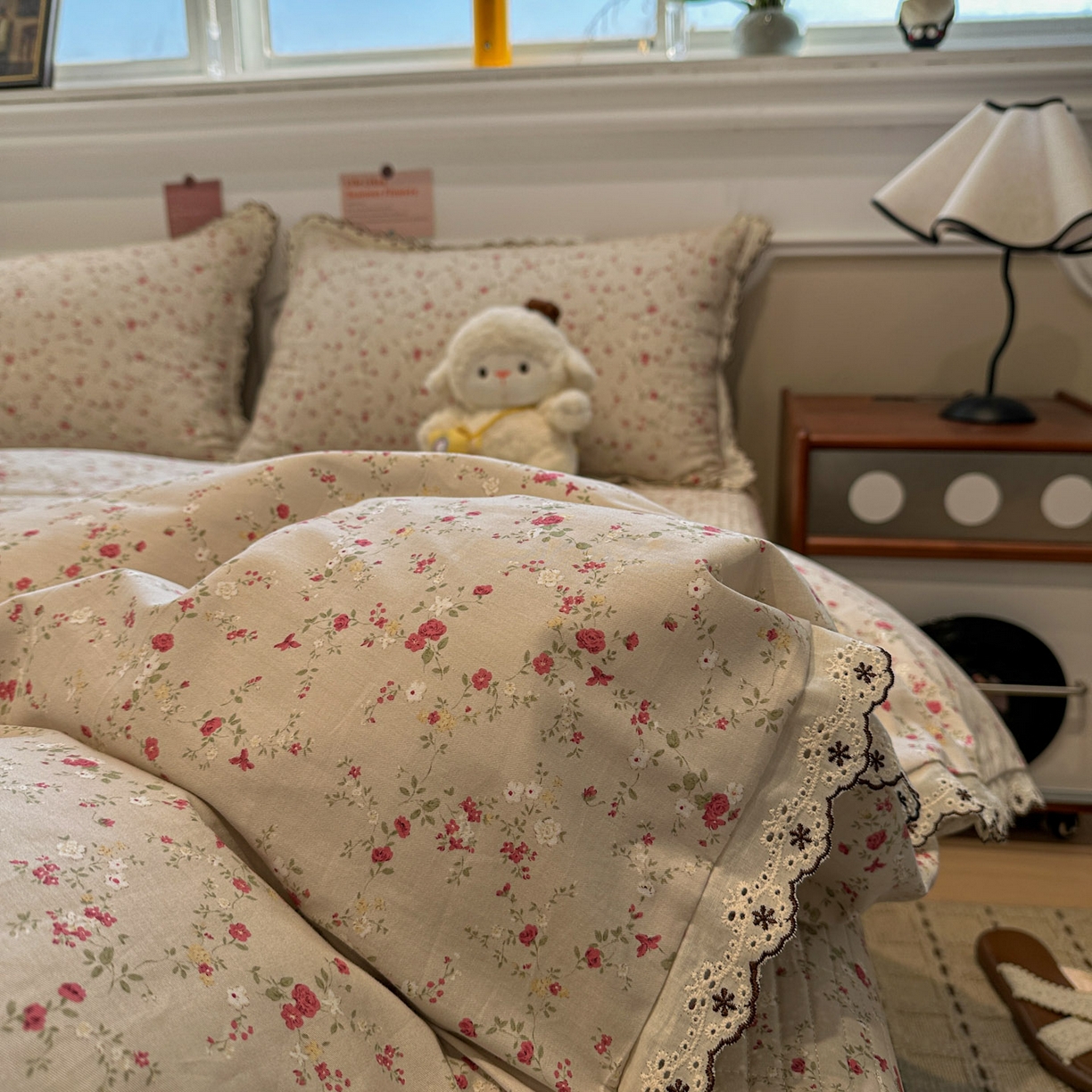 91家纺网 家纺一手货源 找家纺 橙子家居 2026新款纯棉法式复古蕾丝花边床盖四件套 花影