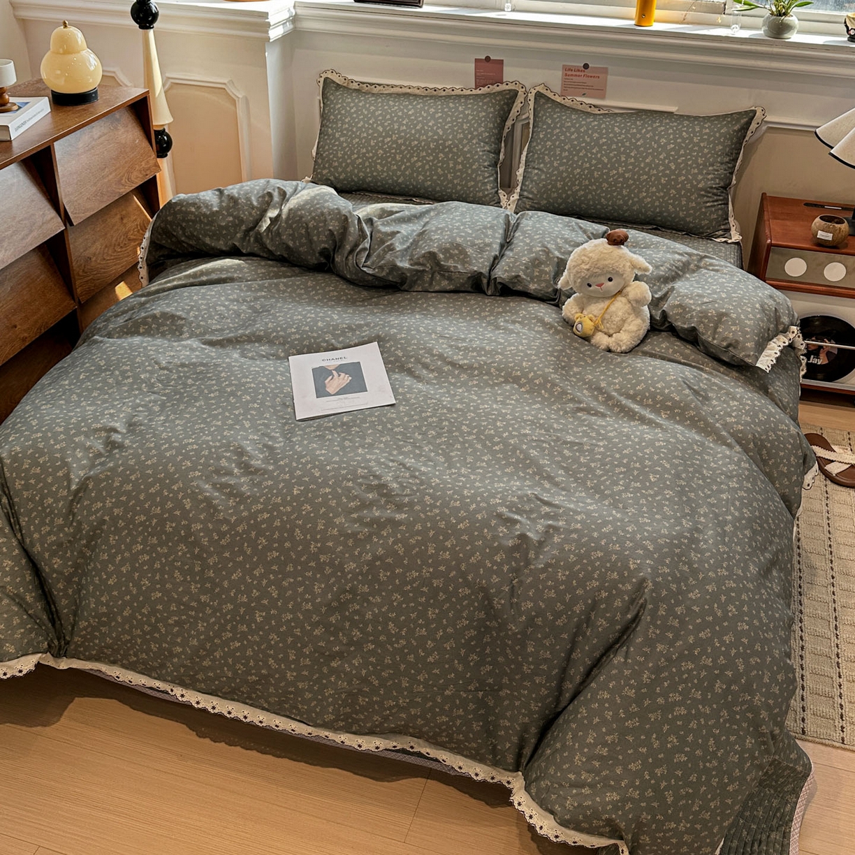 91家纺网 家纺一手货源 找家纺 橙子家居 2026新款纯棉法式复古蕾丝花边床盖四件套 墨影