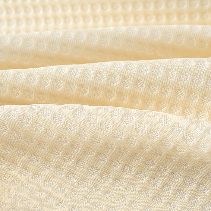 91家纺网 家纺一手货源 找家纺 七里香 2026新款千鸟阁凉豆豆3D冰豆豆床裙款凉席三件套 华夫格-米白