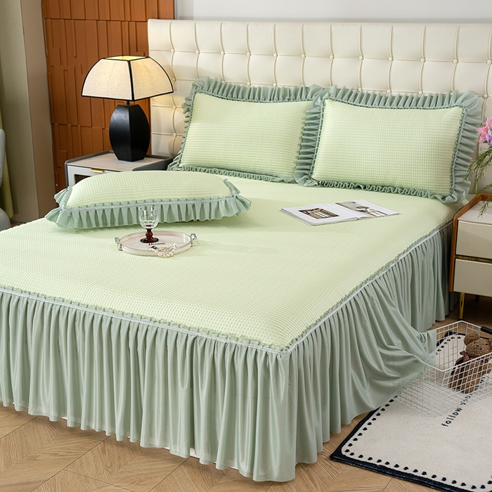 91家纺网 家纺一手货源 找家纺 七里香 2026新款千鸟阁凉豆豆3D冰豆豆床裙款凉席三件套 千鸟格-果绿