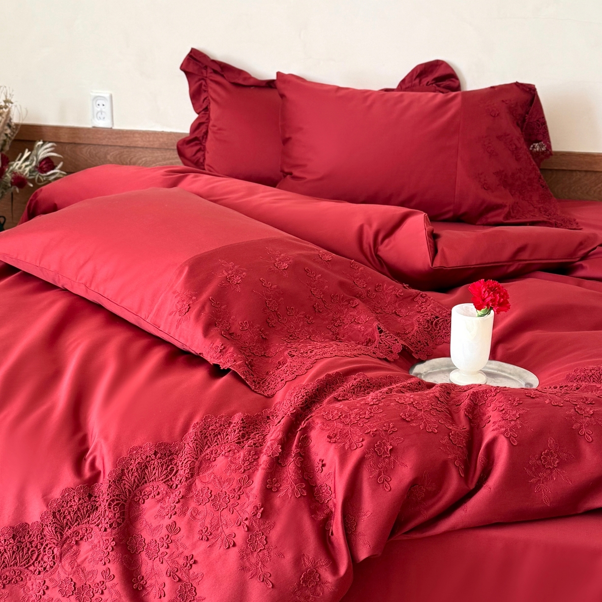 91家纺网 家纺一手货源 找家纺 佳汐蓝家纺 2025新款100支澳棉花边四件套-花拾光 花拾光-红色