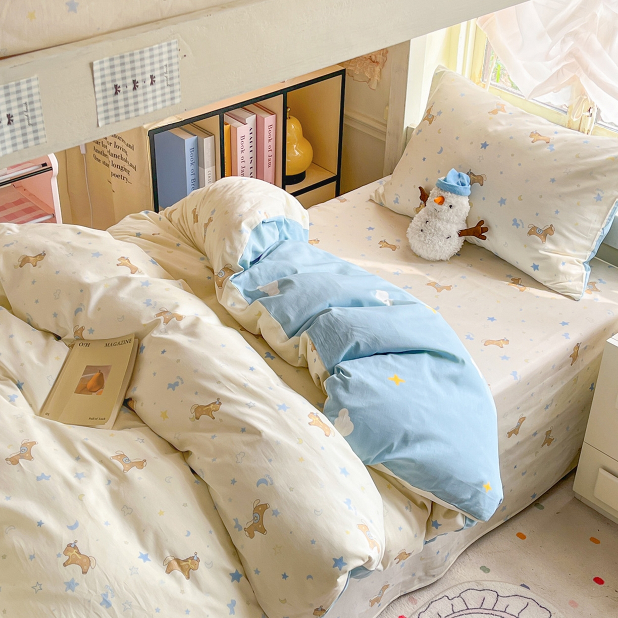 91家纺网 家纺一手货源 找家纺 简约家纺 2026新款全棉印花学生宿舍三件套系列 木马心愿