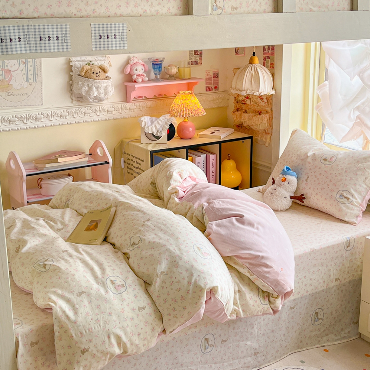 91家纺网 家纺一手货源 找家纺 简约家纺 2026新款全棉印花学生宿舍三件套系列 粉色花园兔-粉