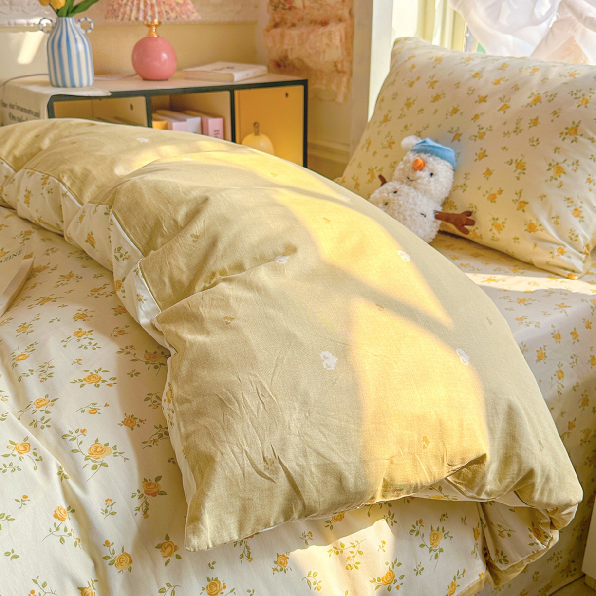 91家纺网 家纺一手货源 找家纺 简约家纺 2026新款全棉印花学生宿舍三件套系列 故事小黄花