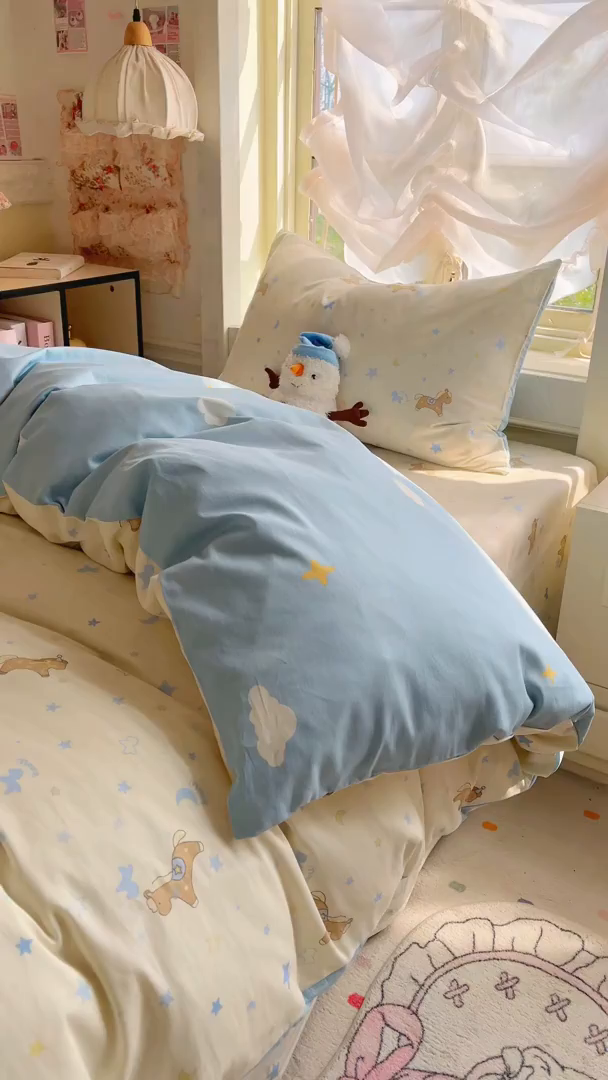 91家纺网 家纺一手货源 找家纺 简约家纺 2026新款全棉印花学生宿舍三件套系列 木马心愿