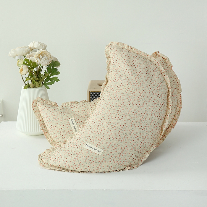 明星枕业 2026新款韩式花边棉麻月牙荞麦枕可拆洗月亮枕头护颈椎枕芯 秘境