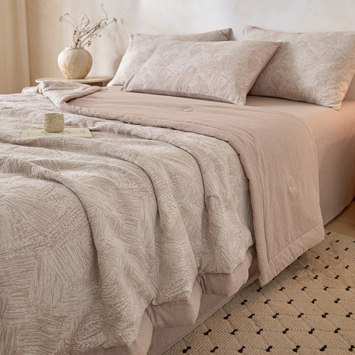 91家纺网 家纺一手货源 找家纺 （总）一加一 2026新款全棉纯棉三层纱色织提花大豆夏被四件套-云棉肌理