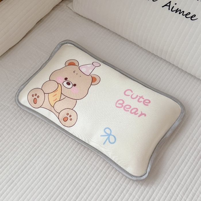 91家纺网 家纺一手货源 找家纺 萌宝家纺  2026新款夏季凉感儿童冰丝枕套双面冰藤枕(新增花型） 面包熊