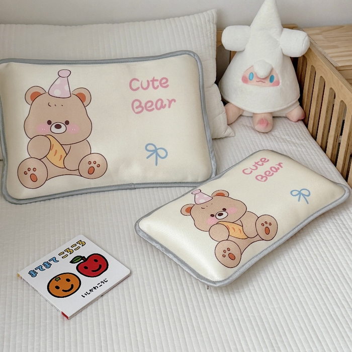 91家纺网 家纺一手货源 找家纺 萌宝家纺  2026新款夏季凉感儿童冰丝枕套双面冰藤枕(新增花型） 面包熊