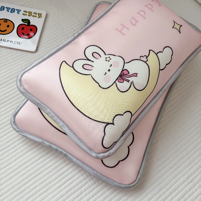 91家纺网 家纺一手货源 找家纺 萌宝家纺  2026新款夏季凉感儿童冰丝枕套双面冰藤枕(新增花型） 月亮兔