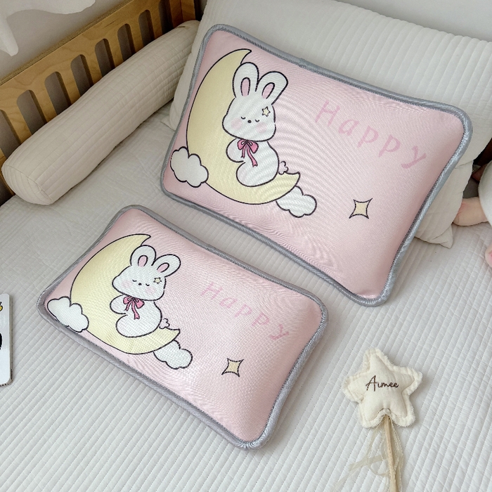 91家纺网 家纺一手货源 找家纺 萌宝家纺  2026新款夏季凉感儿童冰丝枕套双面冰藤枕(新增花型） 月亮兔