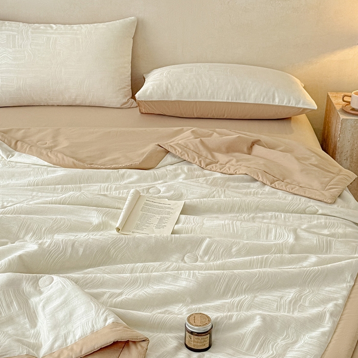 91家纺网 家纺一手货源 找家纺 一加一 2026新款全棉纯棉三层纱色织提花大豆夏被四件套-云棉肌理 幻纤影（米白）