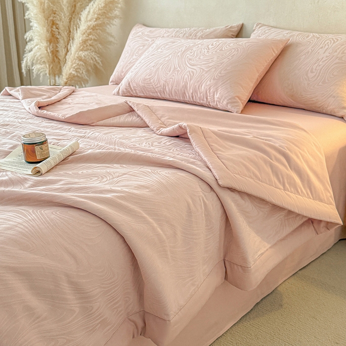 一加一 2026新款全棉纯棉三层纱色织提花大豆夏被四件套-云棉肌理 凯迪娜（粉金）