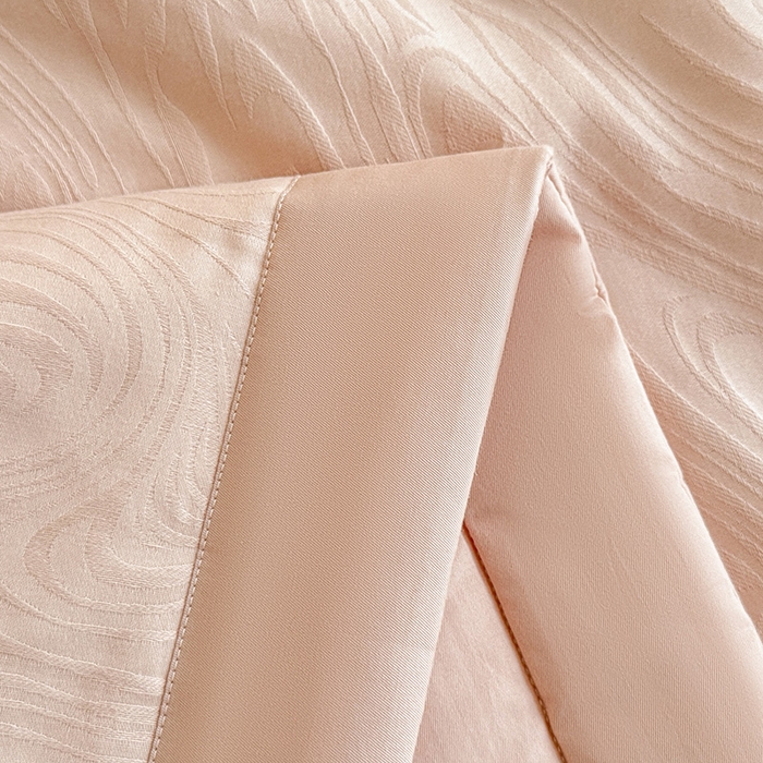 91家纺网 家纺一手货源 找家纺 一加一 2026新款全棉纯棉三层纱色织提花大豆夏被四件套-云棉肌理 凯迪娜（粉金）