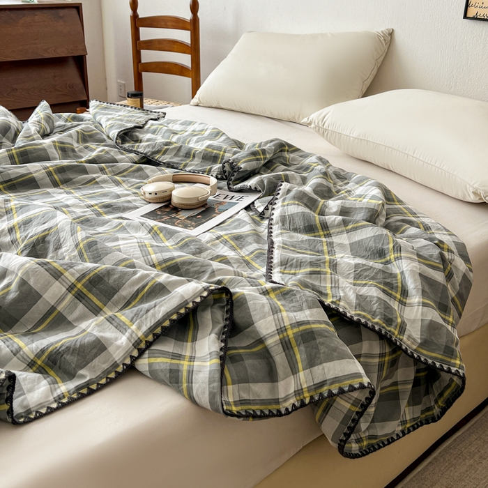91家纺网 家纺一手货源 找家纺 逸林家纺2026新款水洗棉夏被无印风格子夏被空调被贝壳绣系列学生单/双人夏被 雅格-灰