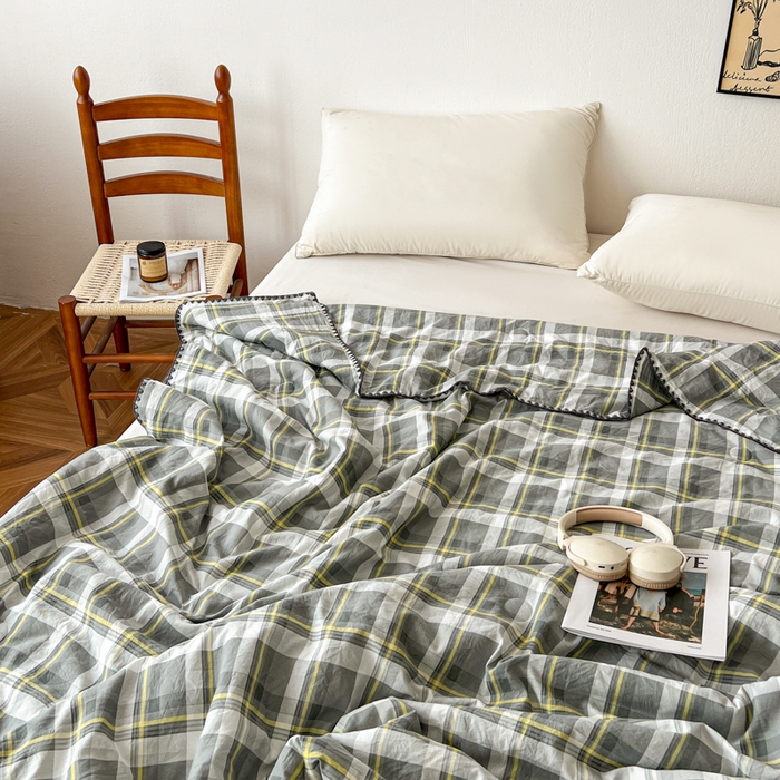 91家纺网 家纺一手货源 找家纺 逸林家纺2026新款水洗棉夏被无印风格子夏被空调被贝壳绣系列学生单/双人夏被 雅格-灰