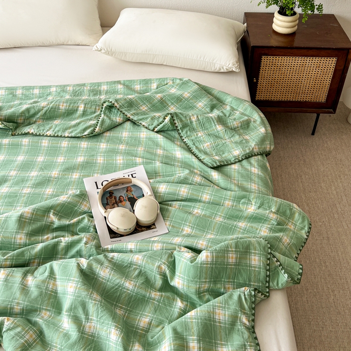 91家纺网 家纺一手货源 找家纺 逸林家纺2026新款水洗棉夏被无印风格子夏被空调被贝壳绣系列学生单/双人夏被 彩绿格