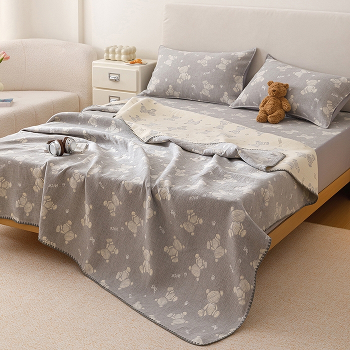 91家纺网 家纺一手货源 找家纺 悦然毛巾被 2026新款三层纱全棉纱布毛巾被盖毯夏被床单夏凉被空调被 晴灰