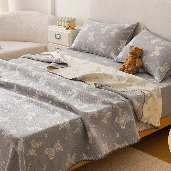 91家纺网 家纺一手货源 找家纺 悦然毛巾被 2026新款三层纱全棉纱布毛巾被盖毯夏被床单夏凉被空调被 晴灰