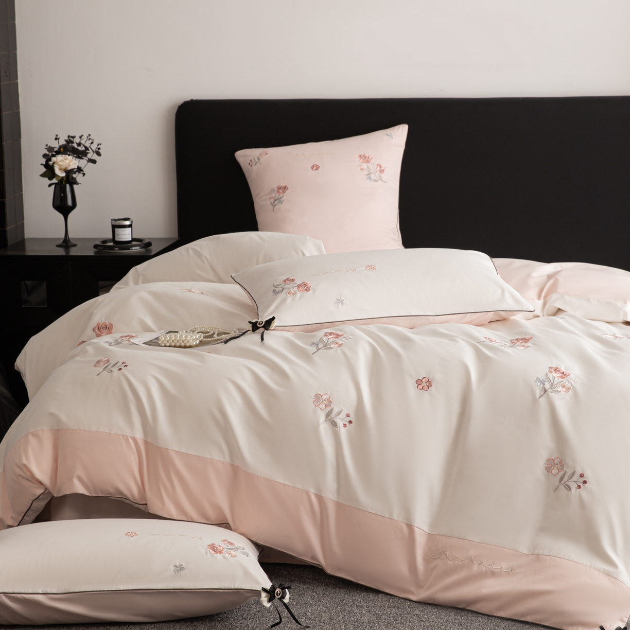 91家纺网 家纺一手货源 找家纺 （总）懒猫家纺 2026新款A类高精密40支【樱花奶芙】全棉刺绣四件套  【带礼盒】