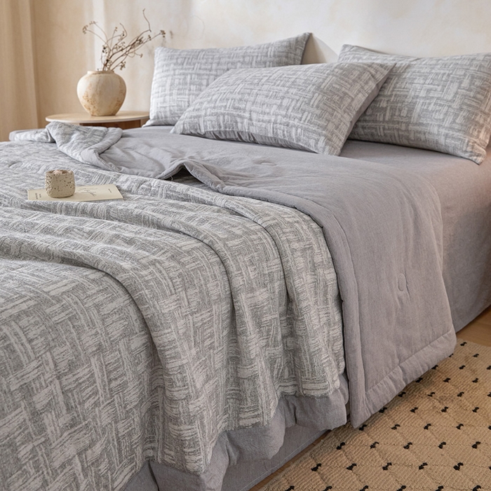 一加一 2026新款全棉纯棉三层纱色织提花大豆夏被四件套-云棉肌理 凯斯悦-灰