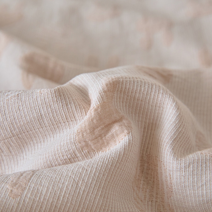 91家纺网 家纺一手货源 找家纺 一加一 2026新款全棉纯棉三层纱色织提花大豆夏被四件套-云棉肌理 兔子-卡其