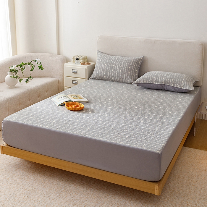 91家纺网 家纺一手货源 找家纺 悦然毛巾被 2026新款水洗三层纱布全棉床笠套件床单夹棉床罩A类单床笠床笠单件 空境灰