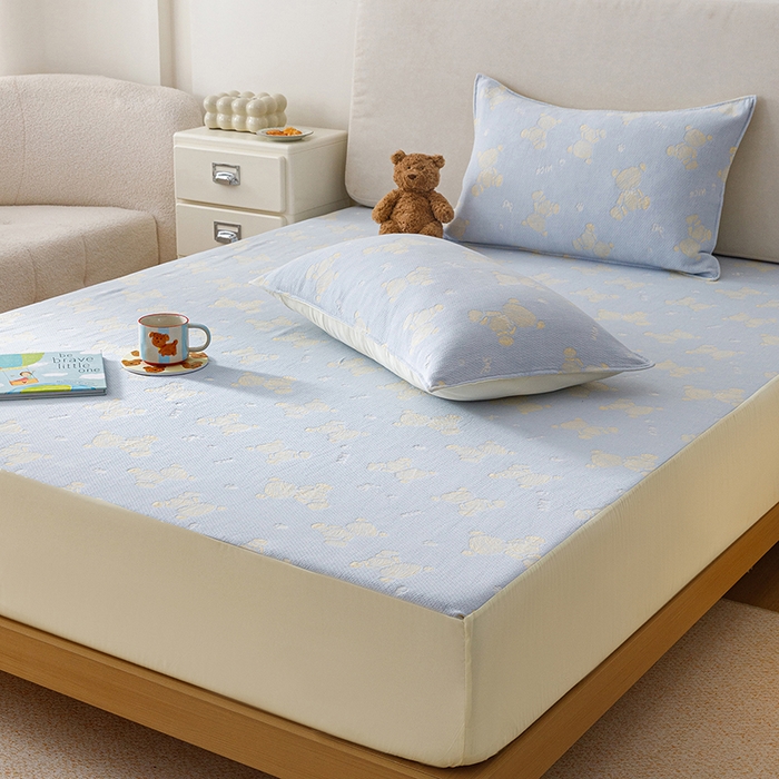 91家纺网 家纺一手货源 找家纺 悦然毛巾被 2026新款水洗三层纱布全棉床笠套件床单夹棉床罩A类单床笠床笠单件 晴蓝