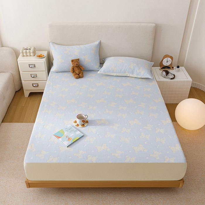 91家纺网 家纺一手货源 找家纺 悦然毛巾被 2026新款水洗三层纱布全棉床笠套件床单夹棉床罩A类单床笠床笠单件 晴蓝