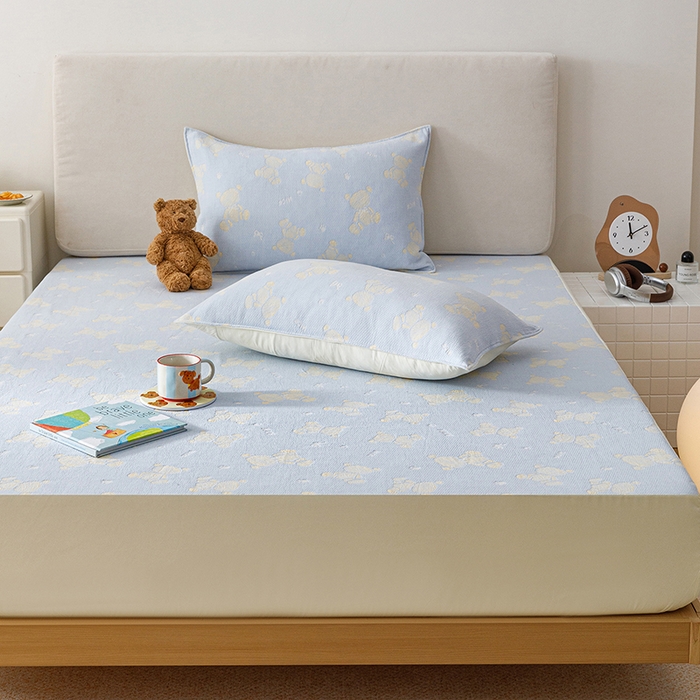 91家纺网 家纺一手货源 找家纺 悦然毛巾被 2026新款水洗三层纱布全棉床笠套件床单夹棉床罩A类单床笠床笠单件 晴蓝