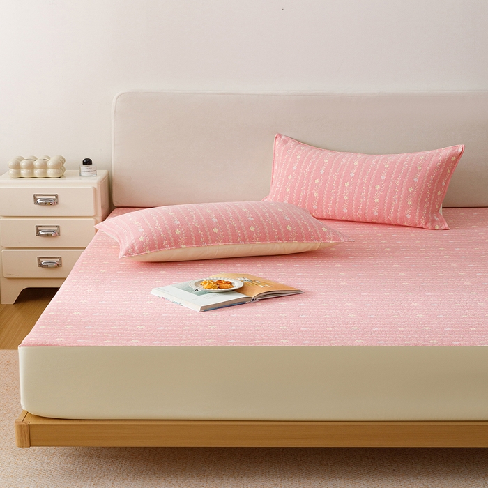 91家纺网 家纺一手货源 找家纺 悦然毛巾被 2026新款水洗三层纱布全棉床笠套件床单夹棉床罩A类单床笠床笠单件 空境粉