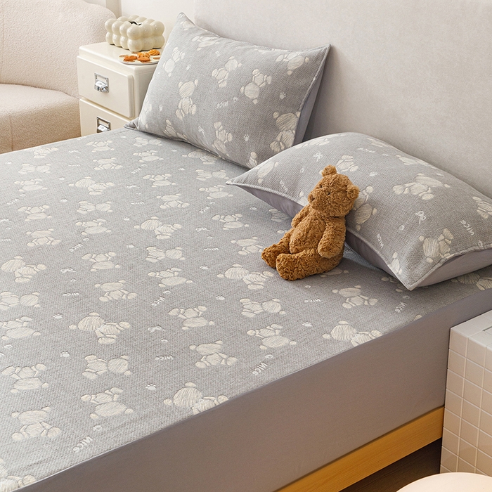 91家纺网 家纺一手货源 找家纺 悦然毛巾被 2026新款水洗三层纱布全棉床笠套件床单夹棉床罩A类单床笠床笠单件 晴灰